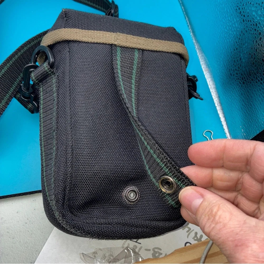 Samsonite Small Camera Bag Case Model #250 Black TW/Adjustable Shoulder Strap
